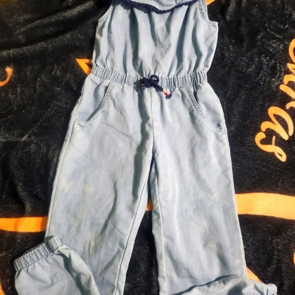 Girl's 5 Years Yellow Blue Lot od 3 Pieces  2 Dresses & Overall